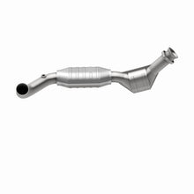 Load image into Gallery viewer, MagnaFlow Direct Fit Catalytic Converter 97-98 Ford F-150 Pickup 4.2L D/S 4WD (49 State)