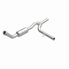 Load image into Gallery viewer, MagnaFlow Direct Fit Catalytic Converter F-150 04-06 8 4.6L