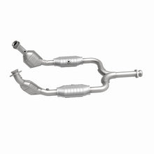 Load image into Gallery viewer, MagnaFlow Direct Fit Catalytic Converter 2003 Ford Mustang 3.8L