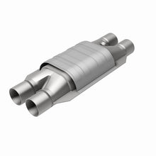 Load image into Gallery viewer, MagnaFlow Universal Catalytic Converter 2 D/D W/O2 Boss