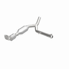 Load image into Gallery viewer, MagnaFlow Direct Fit Catalytic Converter 04-06 F-150 5.4 2WD P/S 49S