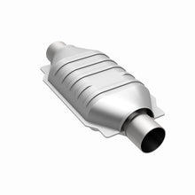 Load image into Gallery viewer, MagnaFlow Universal Catalytic Converter 3 Single O2 Boss