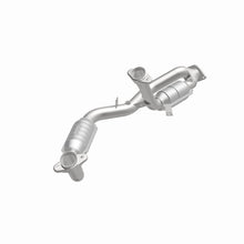 Load image into Gallery viewer, MagnaFlow Direct Fit Catalytic Converter 96-99 Ford Taurus3.0L 50S