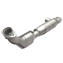 Load image into Gallery viewer, MagnaFlow Direct Fit Catalytic Converter 01 Ford Trucks 5.4L