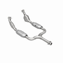 Load image into Gallery viewer, MagnaFlow Direct Fit Catalytic Converter 2003 Ford Mustang 3.8L