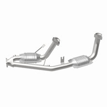 Load image into Gallery viewer, MagnaFlow Direct Fit Catalytic Converter 96-99 Taurus Code U AXOD 49