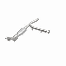 Load image into Gallery viewer, MagnaFlow Direct Fit Catalytic Converter 97-98 Ford Trucks 4.2L