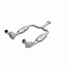 Load image into Gallery viewer, MagnaFlow Direct Fit Catalytic Converter 99/01-03 Ford Mustang 3.8L