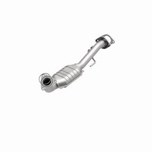 Load image into Gallery viewer, MagnaFlow Direct Fit Catalytic Converter 03-06 Silverado SS Passenger Side OEM