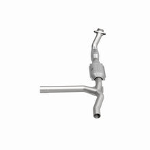 Load image into Gallery viewer, MagnaFlow Direct Fit Catalytic Converter 00-01 Ford F-150 4.6L 2wd