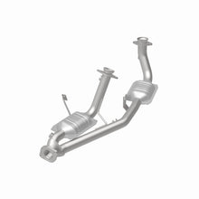 Load image into Gallery viewer, MagnaFlow Direct Fit Catalytic Converter 96-99 Taurus Code U AXOD 49