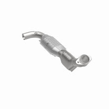Load image into Gallery viewer, MagnaFlow Direct Fit Catalytic Converter F150 Truck 97-98 V8 4.6L 2W