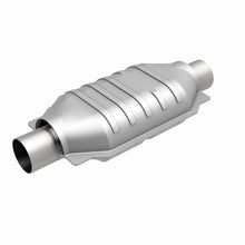 Load image into Gallery viewer, MagnaFlow Universal Catalytic Converter 2.5 FED