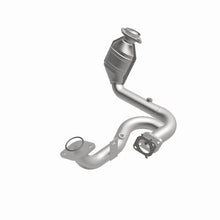 Load image into Gallery viewer, MagnaFlow Direct Fit Catalytic Converter 04-05 Taurus/Sable 3.0L