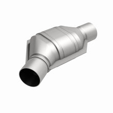 Load image into Gallery viewer, MagnaFlow Universal Catalytic Converter 2.25inch Angled Inlet 50 Sta