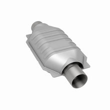 Load image into Gallery viewer, MagnaFlow Universal Catalytic Converter 2.5 FED