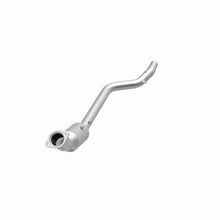 Load image into Gallery viewer, MagnaFlow DF Catalytic Conv 05-07 Chrysler 300 P/S / 06-07 Dodge Charger P/S / 05-07 Magnum P/S