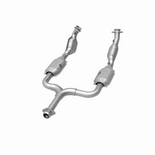 Load image into Gallery viewer, MagnaFlow Direct Fit Catalytic Converter 99/01-03 Ford Mustang 3.8L