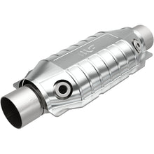 Load image into Gallery viewer, MagnaFlow Universal Catalytic Converter 2.50 inch with dual O2 OEM