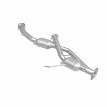 Load image into Gallery viewer, MagnaFlow Direct Fit Catalytic Converter 96-99 Taurus Code U AXOD 49