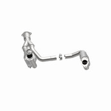 Load image into Gallery viewer, MagnaFlow Direct Fit Catalytic Converter 06-09 TB/Envoy 5.3/6.0 OEM