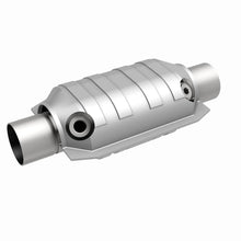 Load image into Gallery viewer, MagnaFlow Universal Catalytic Converter 3 W/Dual O2 Boss