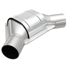 Load image into Gallery viewer, MagnaFlow Universal Catalytic Converter 2.50 Angled In / Out OEM