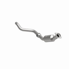 Load image into Gallery viewer, MagnaFlow DF Cat Conv 05-09 Chrysler 300/Dodge 06-09 Charger/05-07 Magnum 5.7L D/S *NOT CALIFORNIA*