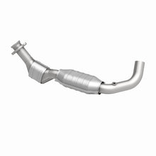 Load image into Gallery viewer, MagnaFlow Direct Fit Catalytic Converter 97-98 Ford F-150 Pickup 4.2L D/S 4WD (49 State)