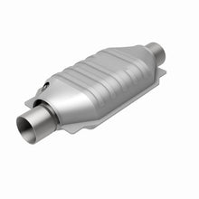 Load image into Gallery viewer, MagnaFlow Universal Catalytic Converter 2 Dual O2 Boss