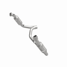 Load image into Gallery viewer, MagnaFlow Direct Fit Catalytic Converter RAM Pickup 2006 8 5.7L