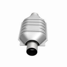 Load image into Gallery viewer, MagnaFlow Universal Catalytic Converter 3 Single O2 Boss