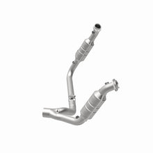 Load image into Gallery viewer, MagnaFlow Direct Fit Catalytic Converter RAM Pickup 2006 8 5.7L