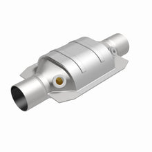 Load image into Gallery viewer, MagnaFlow Universal Catalytic Converter 2.25 W/Dual O2 Boss