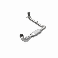 Load image into Gallery viewer, MagnaFlow Direct Fit Catalytic Converter 97-98 Ford Trucks 5.4L