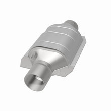Load image into Gallery viewer, MagnaFlow Universal Catalytic Converter 2 W/Single O2 Boss