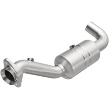 Load image into Gallery viewer, MagnaFlow Direct Fit Catalytic Converter 2017 F-150 3.5 OEM Underbody