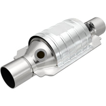 Load image into Gallery viewer, MagnaFlow Universal Catalytic Converter 2 Dual O2 Boss