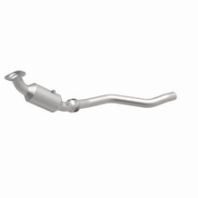 Load image into Gallery viewer, MagnaFlow Direct Fit Catalytic Converter 05-06 300/Magnum 5. OEM
