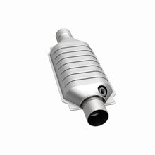 Load image into Gallery viewer, MagnaFlow Universal Catalytic Converter 2.5 Single O2 Boss