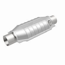 Load image into Gallery viewer, MagnaFlow Universal Catalytic Converter 2 Single O2 Boss