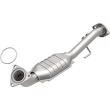 Load image into Gallery viewer, MagnaFlow Direct Fit Catalytic Conv 02-06 Cadillac Escalade / 02-06 GM Yukon (Inc Denali) 6.0L P/S