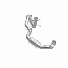 Load image into Gallery viewer, MagnaFlow Direct Fit Catalytic Converter 96-99 Ford Taurus3.0L 50S