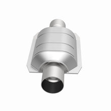 Load image into Gallery viewer, MagnaFlow Universal Catalytic Converter 2 W/Single O2 Boss