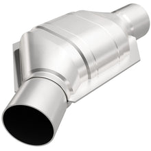 Load image into Gallery viewer, MagnaFlow Universal Catalytic Converter 2.50inch Angled Inlet OBDII