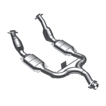 Load image into Gallery viewer, MagnaFlow Direct Fit Catalytic Converter 94-95 Ford Mustang 3.8L Tier 1 (California)
