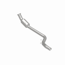Load image into Gallery viewer, MagnaFlow DF Catalytic Conv 05-07 Chrysler 300 P/S / 06-07 Dodge Charger P/S / 05-07 Magnum P/S