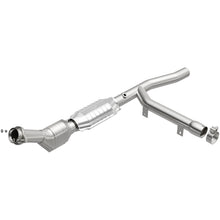Load image into Gallery viewer, MagnaFlow Direct Fit Catalytic Converter 97-98 Ford Trucks 4.2L