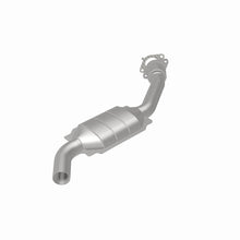 Load image into Gallery viewer, MagnaFlow Direct Fit Catalytic Converter 01-02 Ford Taurus 3.0L V6