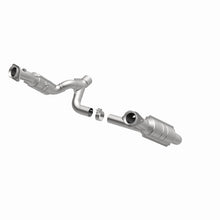 Load image into Gallery viewer, MagnaFlow Direct Fit Catalytic Converter 09-13 Dodge Ram 1500 Pickup 4.7L